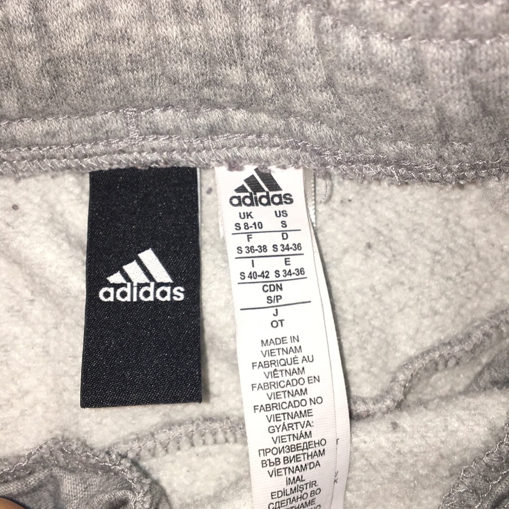 Grey Adidas sweatpants size small